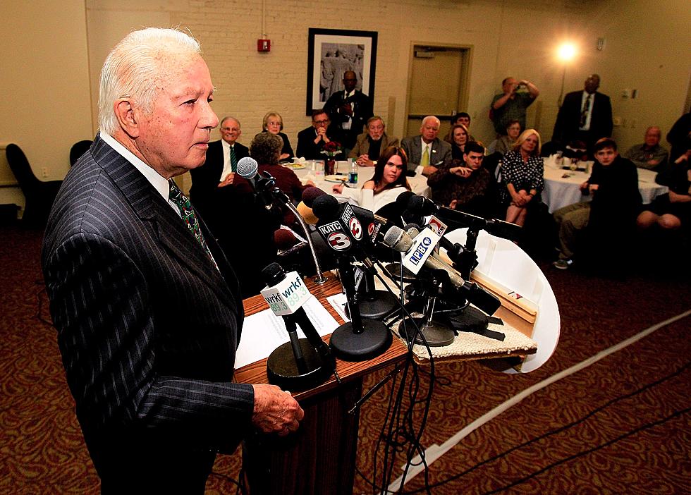 Edwin Edwards Spends Thanksgiving at Hospital