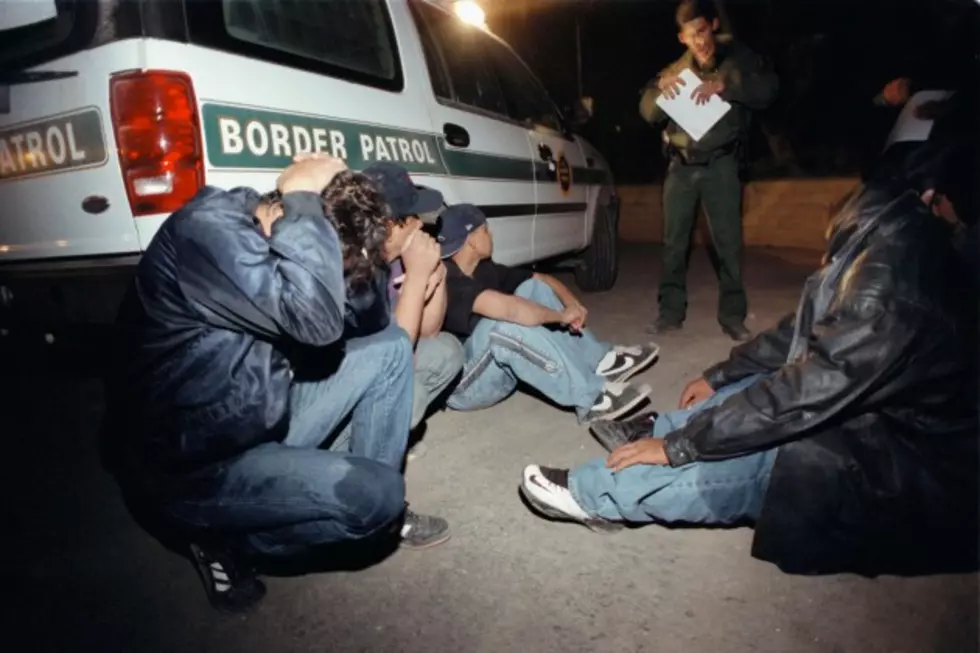 Report Claims Feds Are Using Small Vans to Mask Transportation of Illegal Immigrants (Video)