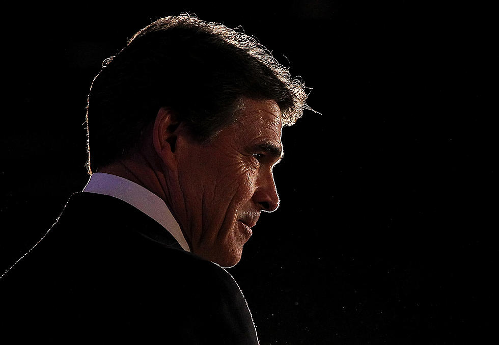 Gov. Perry Pays Another Visit to Iowa, Dodges 2016 Questions
