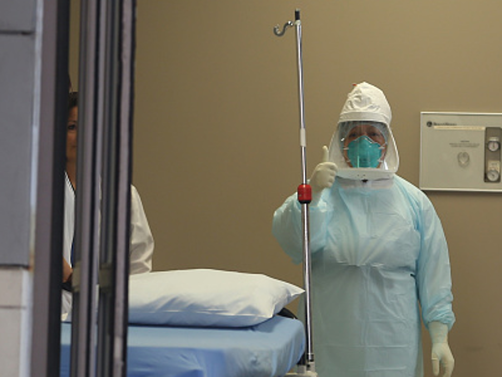Dallas Health Care Worker Tests Positive for Ebola