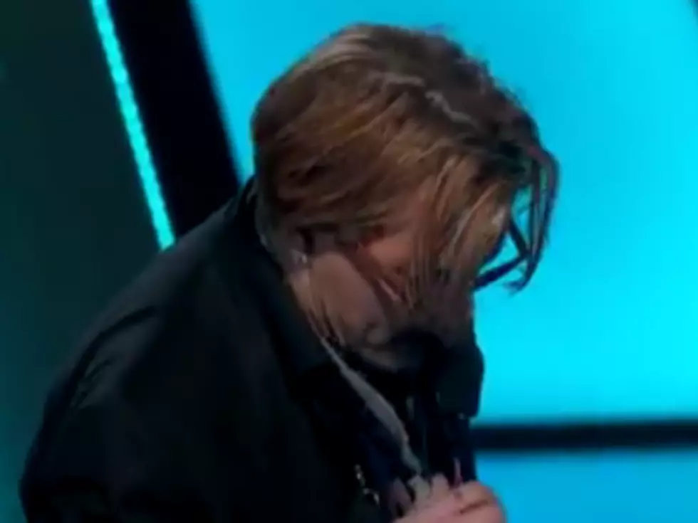 Johnny Depp&#8217;s Bizarre (Drunk / High?) Speech At Hollywood Film Awards (Video)