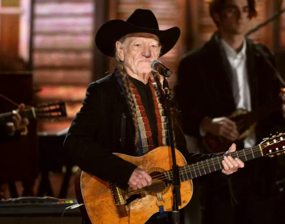 Willie Nelson Death Is the Latest Internet Hoax
