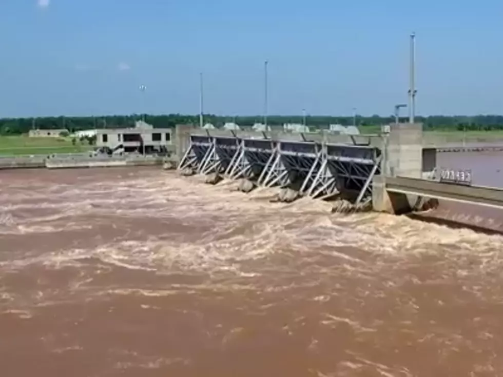 Flooding Red River Roaring At Lock & Dam 5 [VIDEO]