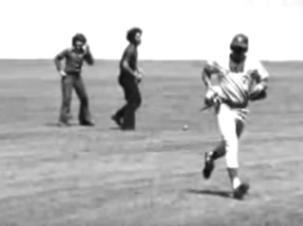 Baseball&#8217;s Greatest Play: Rick Monday Saves US Flag [VIDEO]