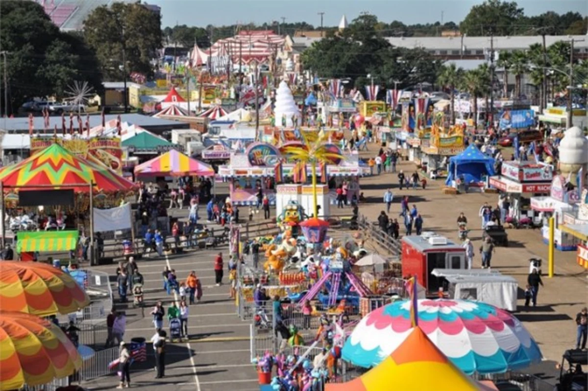 Huge Fight at Louisiana State Fair (Video)