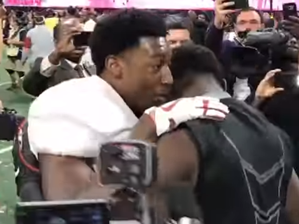 Brothers Exchange Jerseys After Battling In Bama, Georgia Championship [VIDEO]