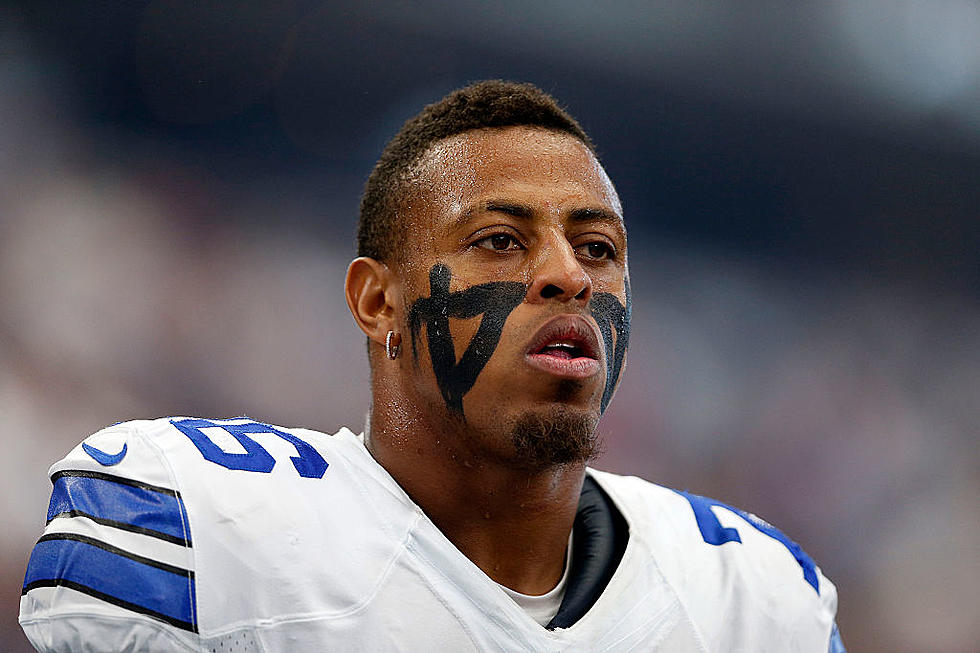 Former Dallas Cowboy Greg Hardy Gets UFC Contract