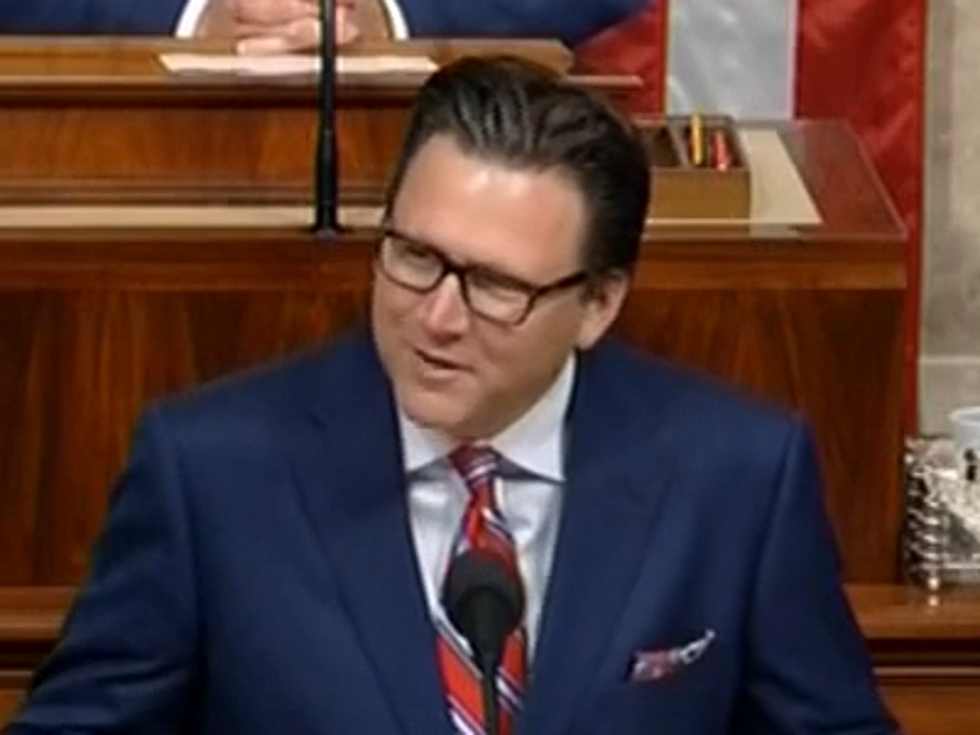 Local Pastor Leads House of Representatives in Prayer [VIDEO]