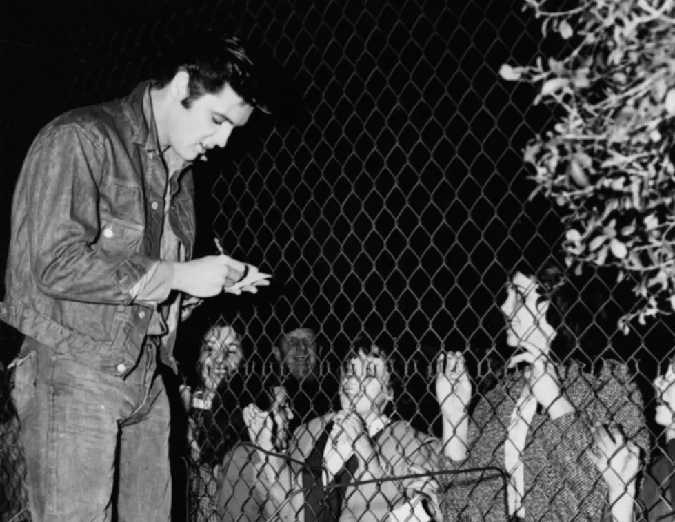 Elvis Signs Hayride Contract in November of 1954