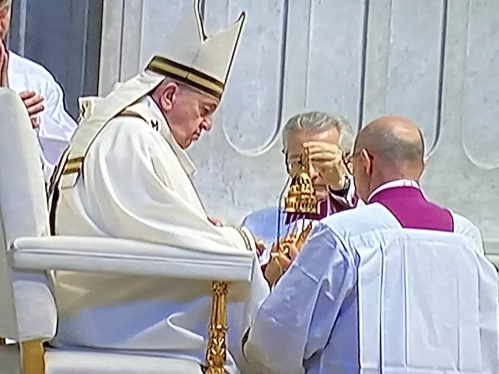 Take a Peak Inside St. Peter&#8217;s Basilica for Easter Mass