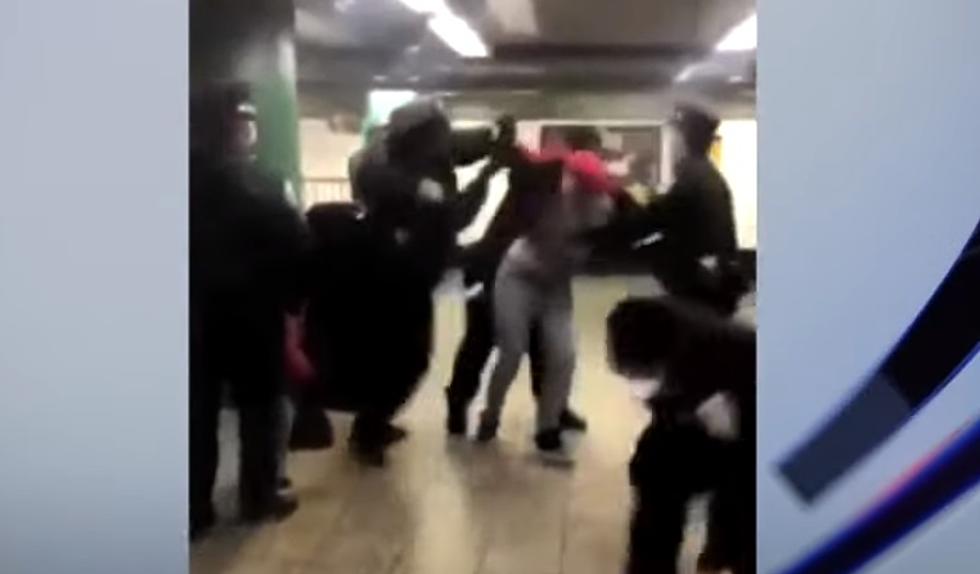 NYC Police Violently Arrest Woman With Child Over Face Mask