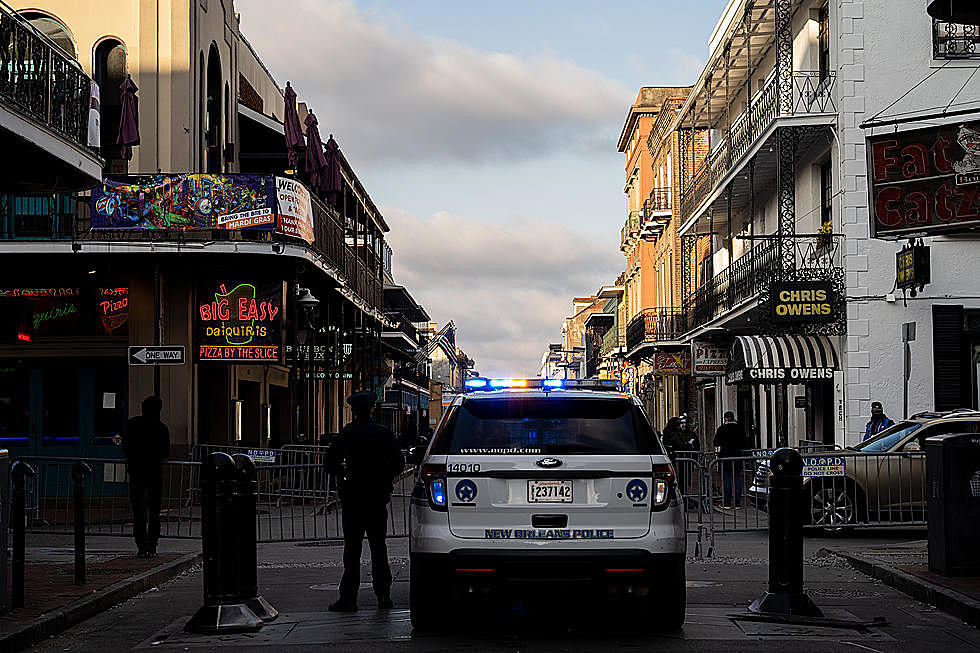 Watch as Crowd Runs for Safety on Bourbon Street in New Orleans