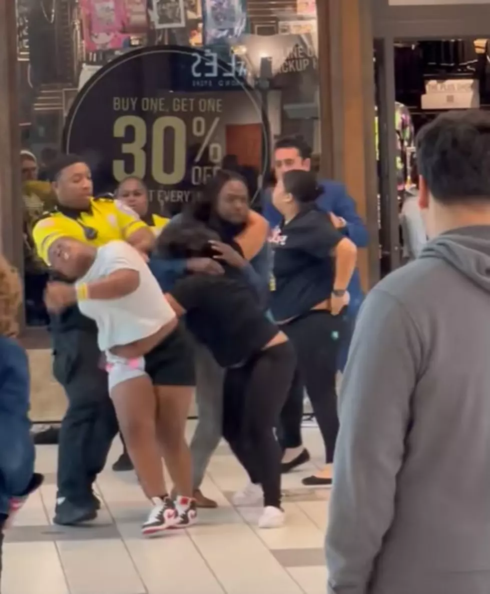 Holiday Shopping Brawl Breaks Out at Mall of Louisiana