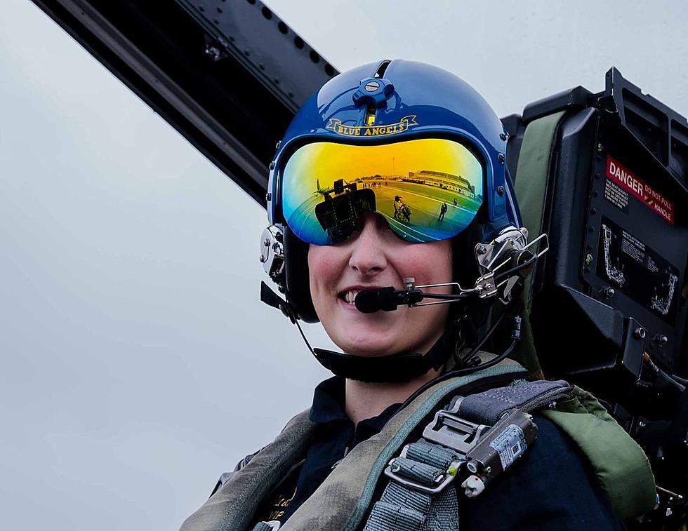 Shreveport Teacher Wins a Flight with Navy Blue Angels