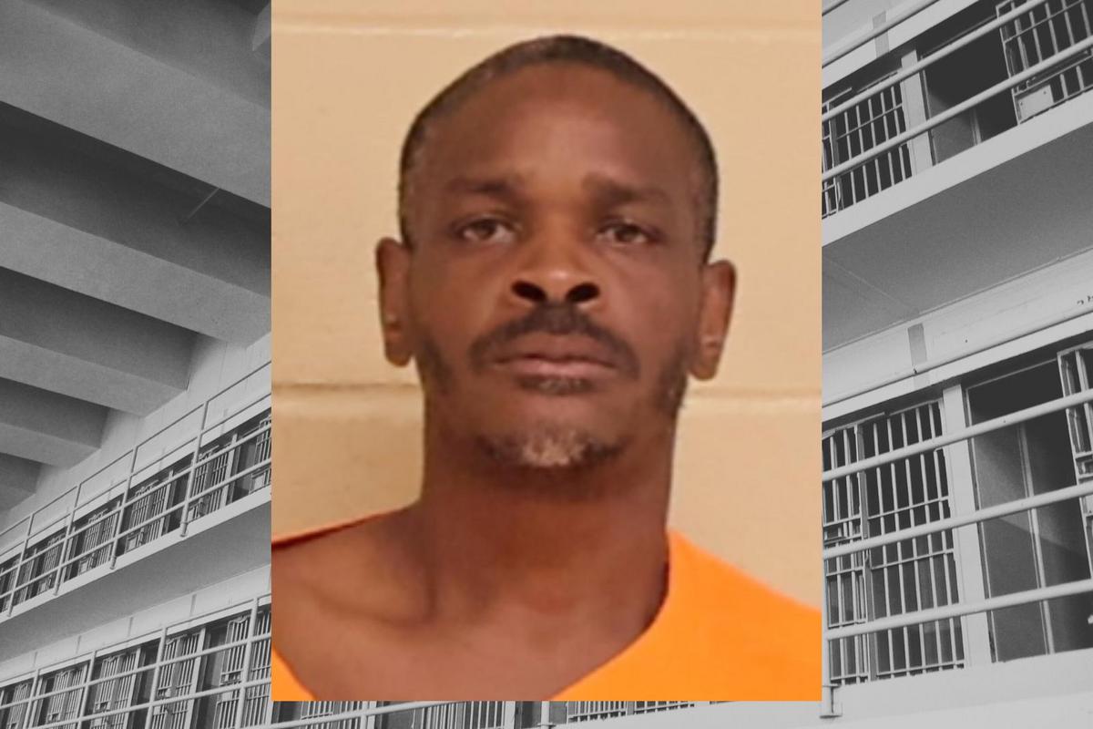 Bizarre events land naked man in Shreveport prison