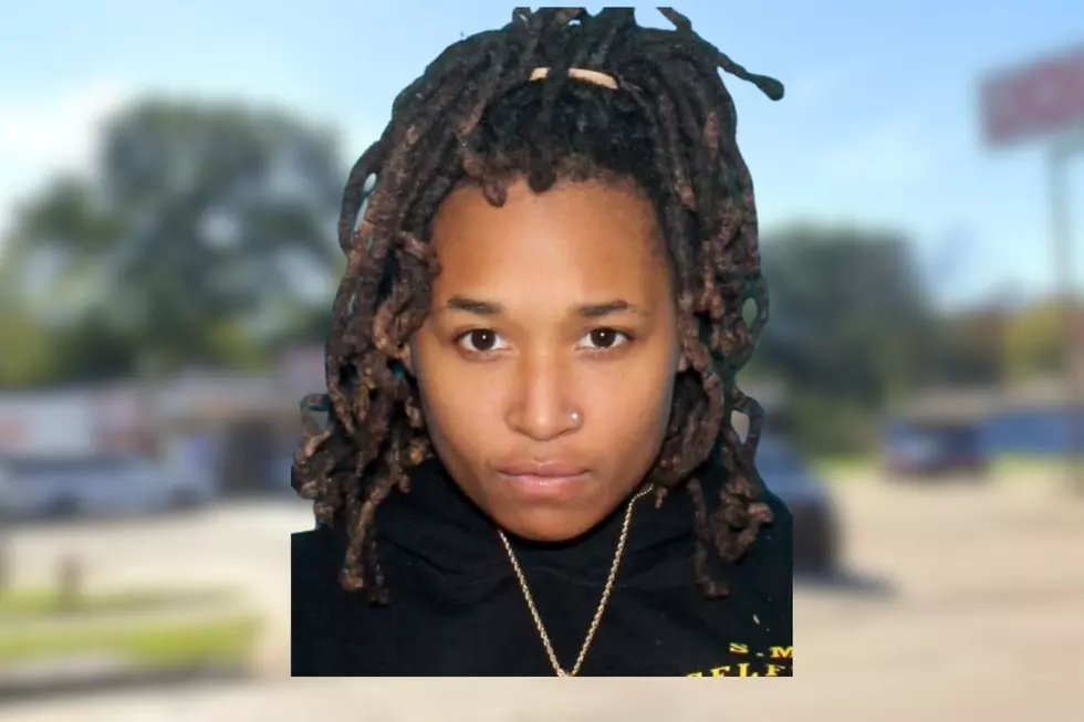 Shreveport Police Search for Armed Suspect Following Violent Apartment Dispute