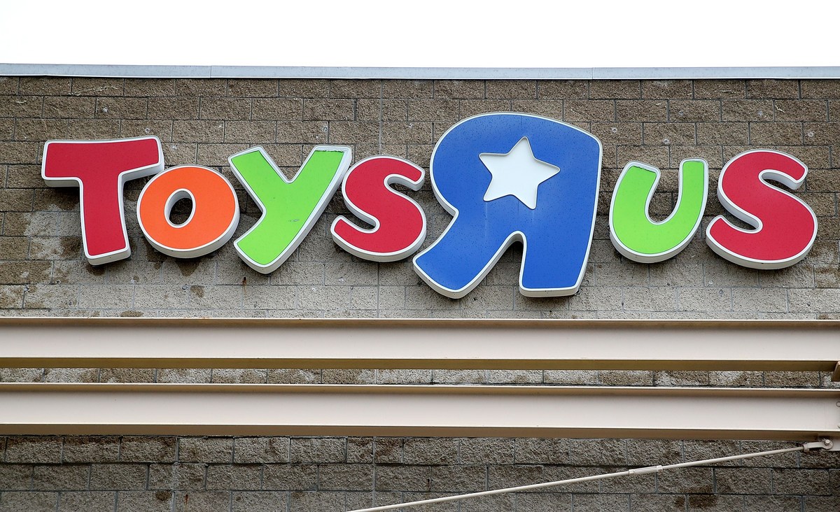 Toys 'R' Us 120-Store Expansion | O2O Opportunity for Toy Sellers