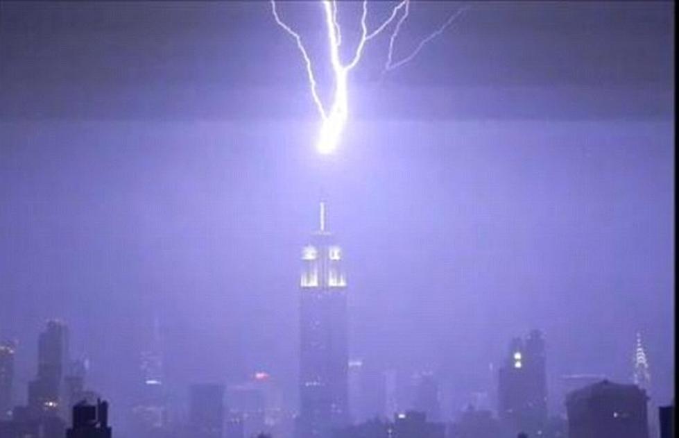 Lightning Strikes Empire State Building 3+ Times