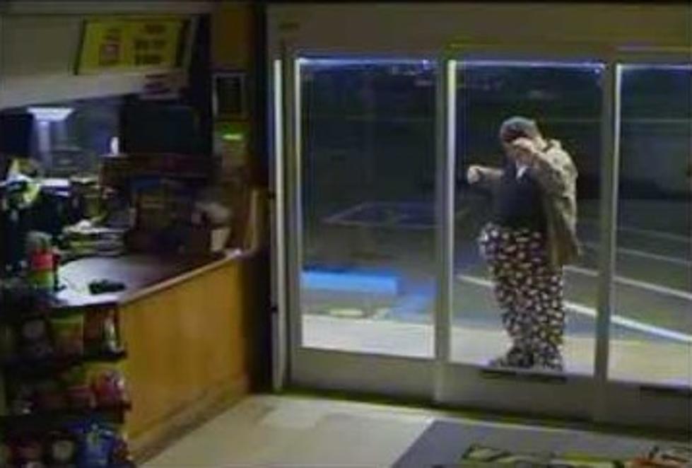 Bumbling Burglary Suspect Breaks Glass Door of Store [VIDEO]