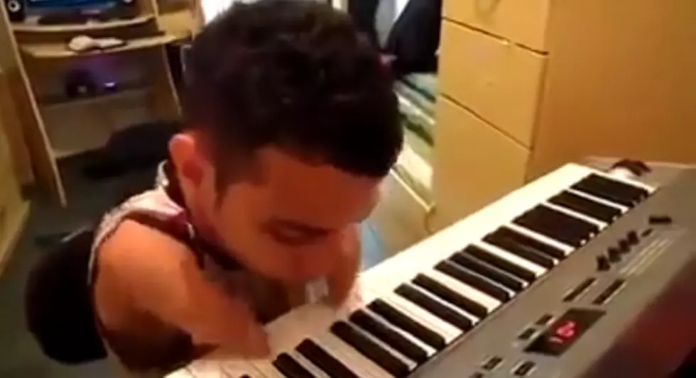 Handicapped Piano Player Proves That Anything Is Possible [Video]