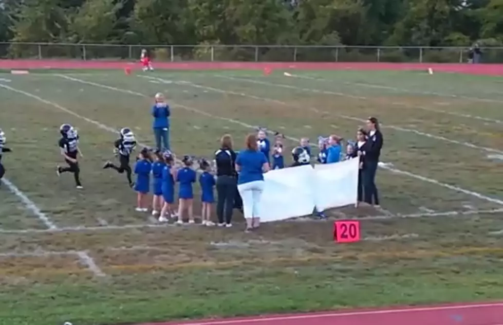 Wallkill Mighty Mites Crash Into Football Banner [Video]