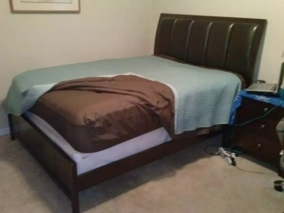 Wife Sells Furniture Purchased By Soon-To-Be Cheating Ex-Husband On Craigslist