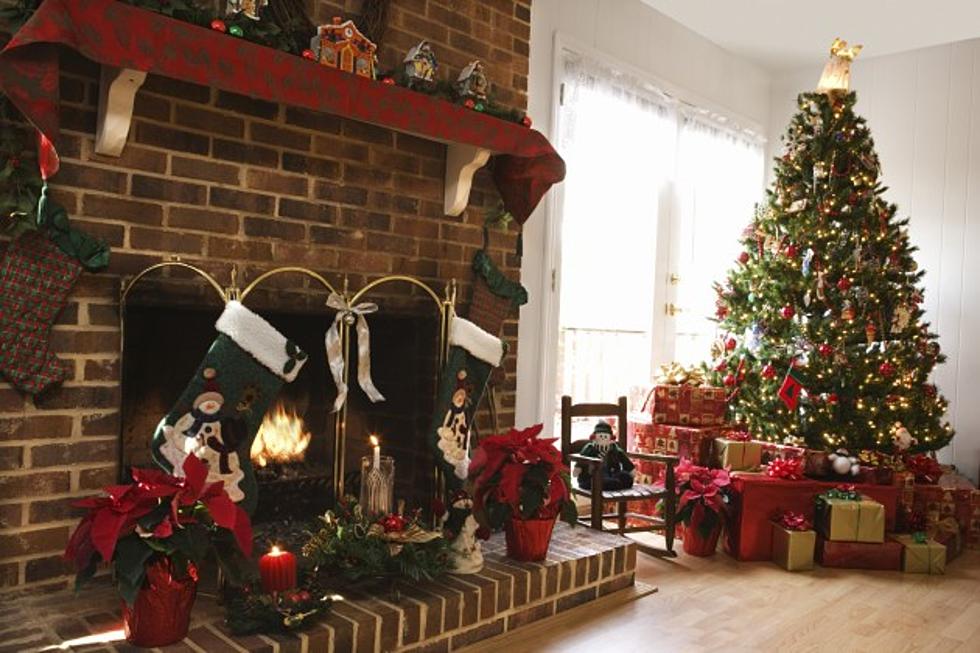 When&#8217;s The Perfect Time To Decorate Your Home For Christmas? [POLL]