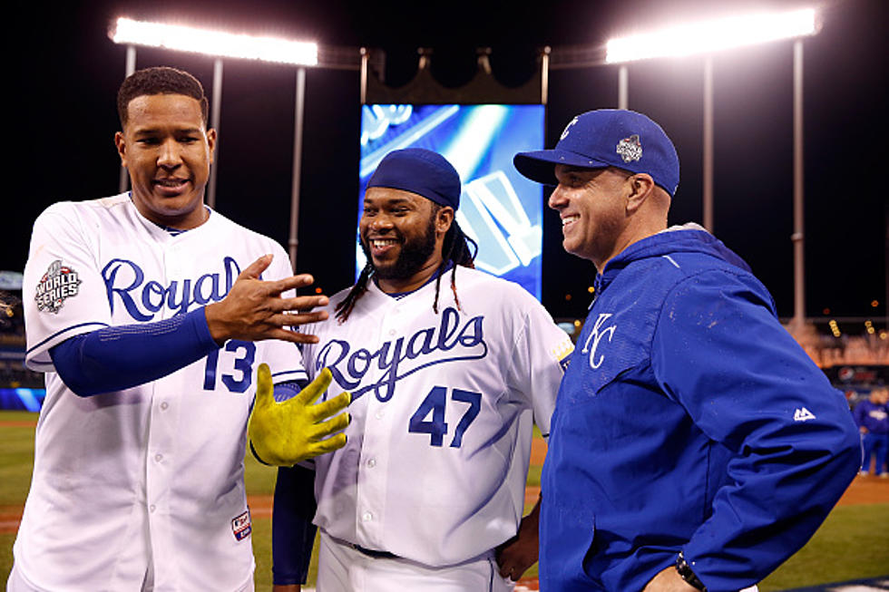 The Royals Lead in the World Series, Monica Lewinsky on Halloween + More! [VIDEO]