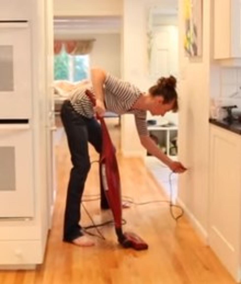 ‘Company’s Coming Over’ Freak Out Clean – Do You Do This? [VIDEO]