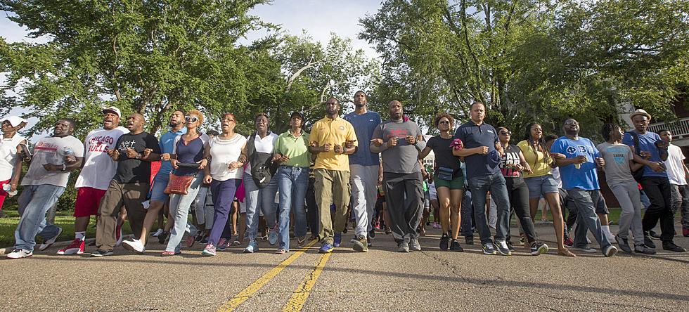 No Charges Will Be Filed by Feds in Alton Sterling Death in Baton Rouge