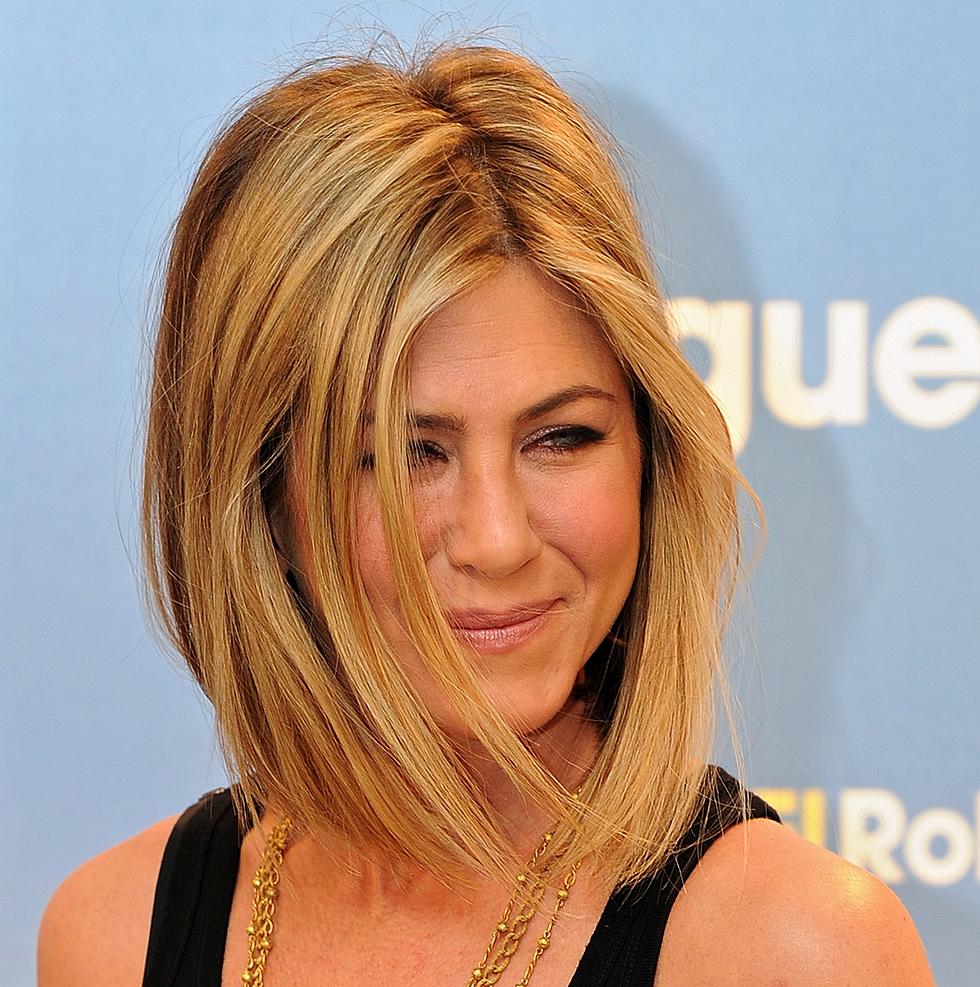 Is There A New “Jennifer/Rachel” Hair Cut???