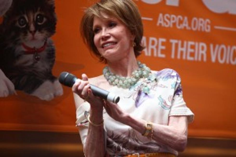 Mary Tyler Moore to Undergo Brain Surgery (VIDEO)