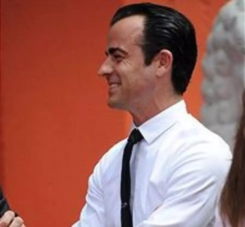 Jennifer Aniston’s Fame Is Rubbing Off On Justin Theroux
