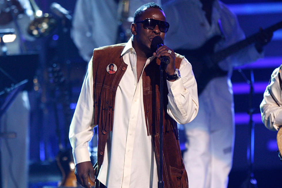 Bobby Brown Cries Onstage When Hearing About Whitney Houston’s Death