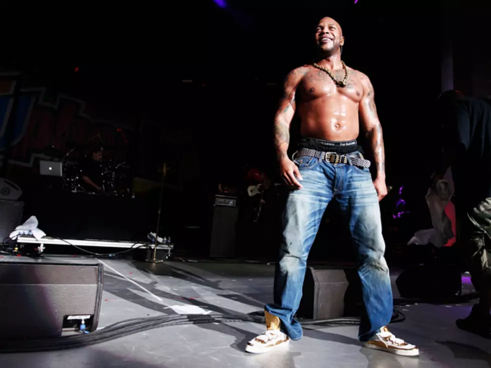 Flo Rida Does Some Shirtless Fist Pumping in Jersey – Hunk of the Day