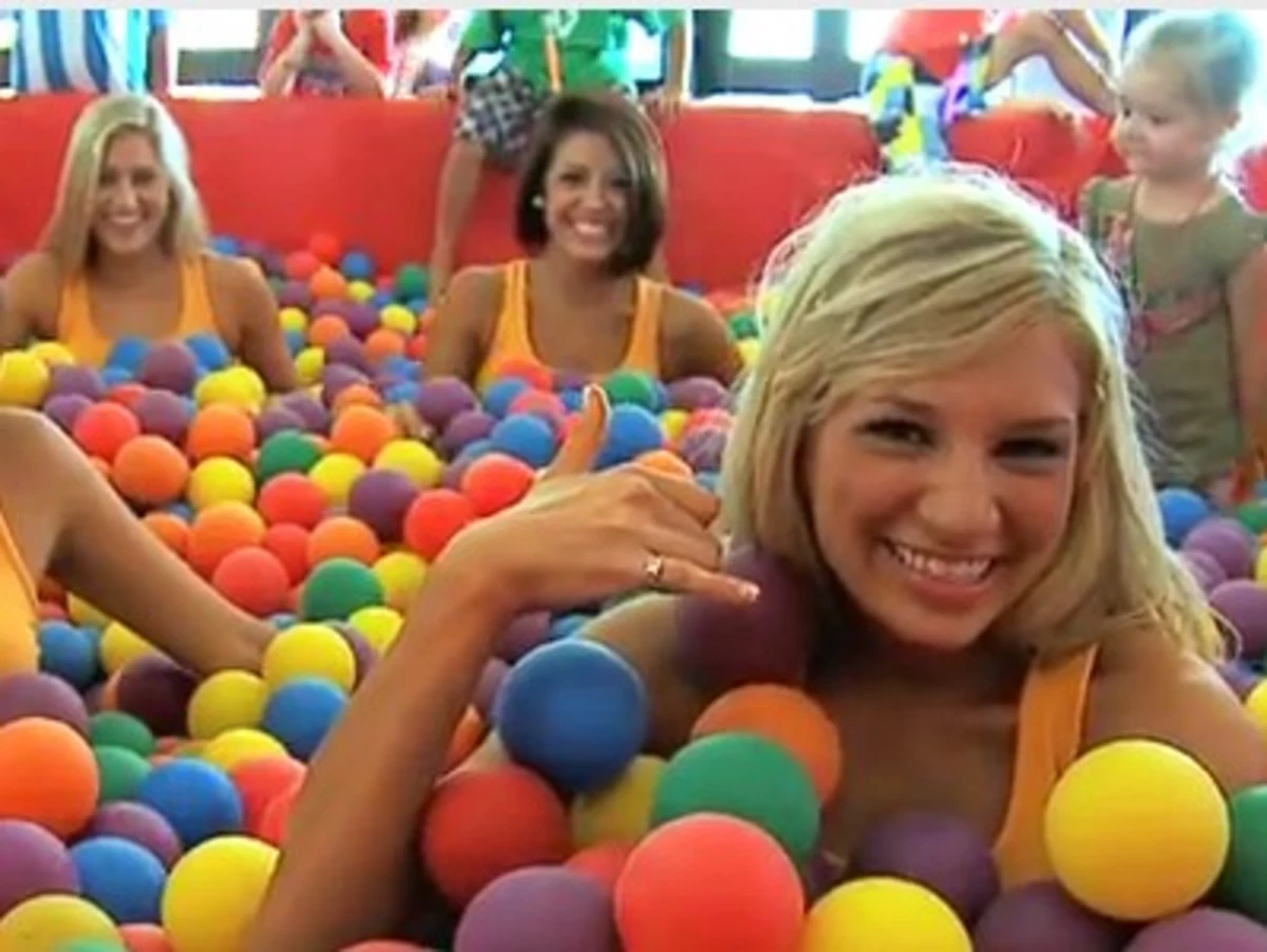 Miami Dolphins Cheerleaders Sing Call Me Maybe In Bikini S Videos