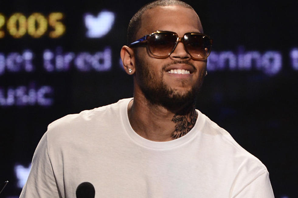 Chris Brown’s ‘Fortune’ Tops Billboard 200, Singer Celebrates With ‘Bandit’ Tattoo