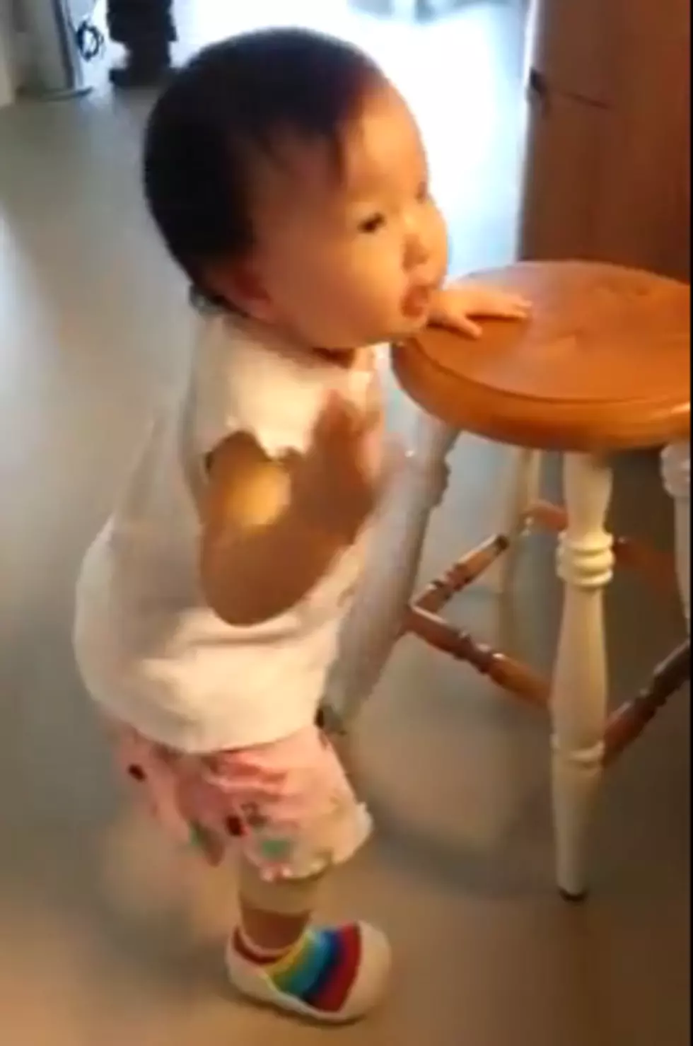 Baby ‘Gangnam Style’ Featuring an 11-Month-Old Named Leah [VIDEO]