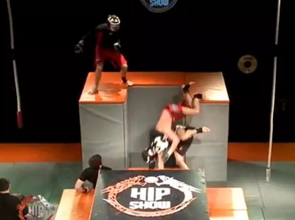 Russian MMA Fights Are a Bit Different &#8212; Multi-Layer 2v2 Matches