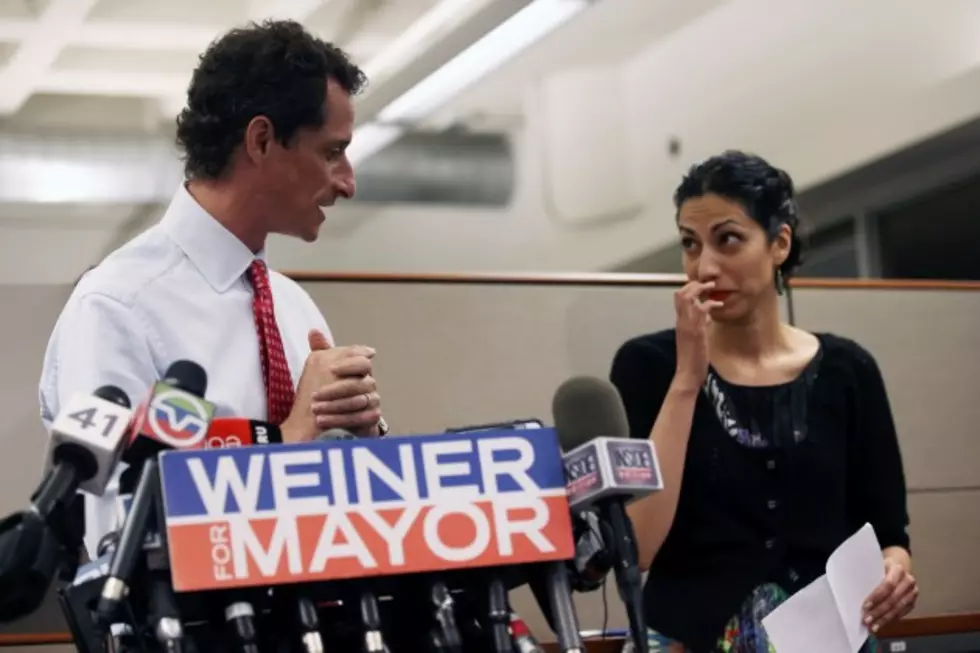 Weiner Apologizes, Celebrities React