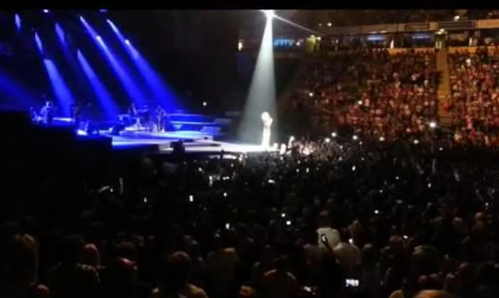 Rihanna Gets Pelted On Stage With… Chips? [VIDEO]