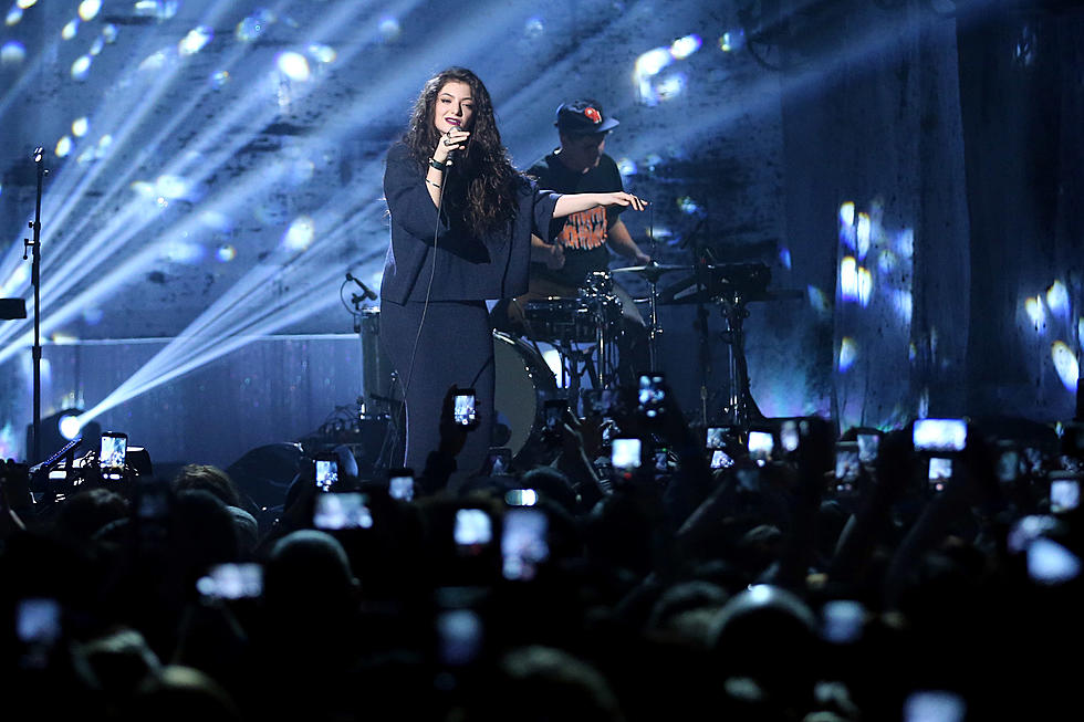 Lorde Covers Tears For Fears ‘Everybody Wants to Rule The World’ for “Catching Fire” Soundtrack