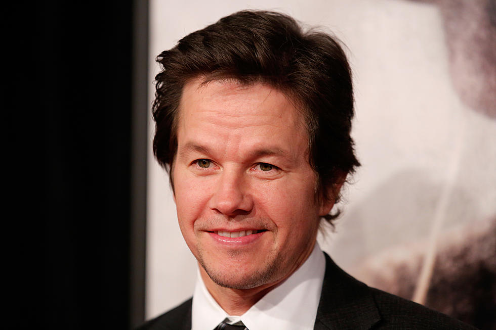 Mark Wahlberg Hosting 2014 Kids’ Choice Awards