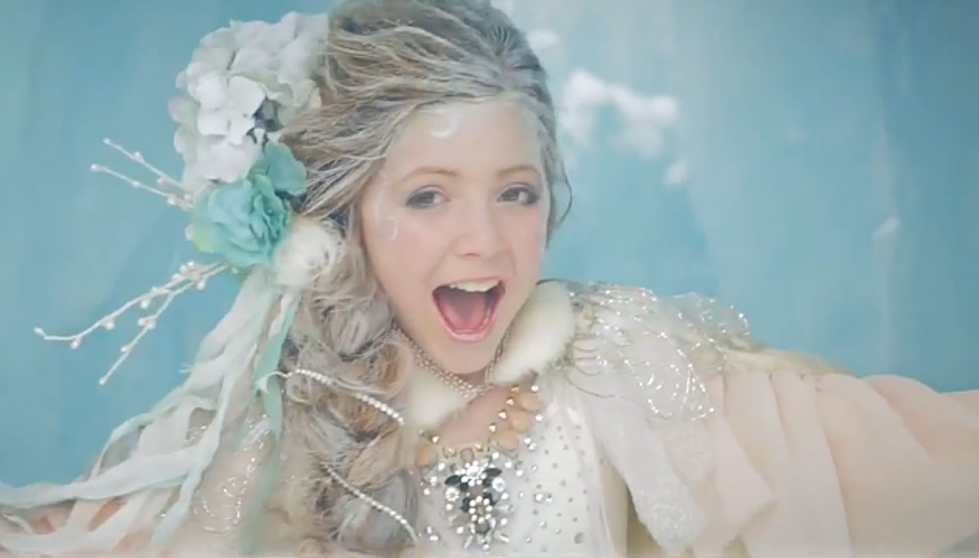 Amazing: 11-Year-Old Girl Sings 'Let It Go'