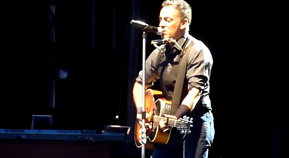 Bruce Springsteen Performs Lorde’s ‘Royals’ (VIDEO)