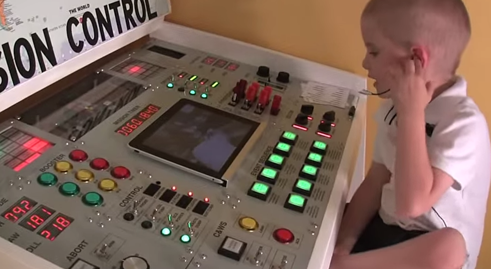 Coolest Dad Ever Builds a Spaceship for His Kids