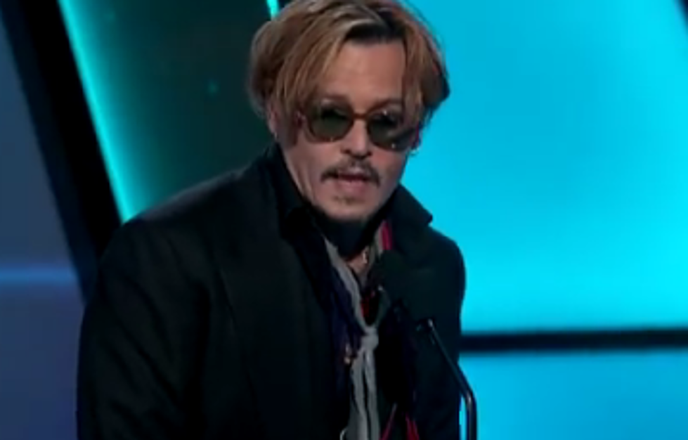Check Out Johnny Depp Wasted at an Award Show