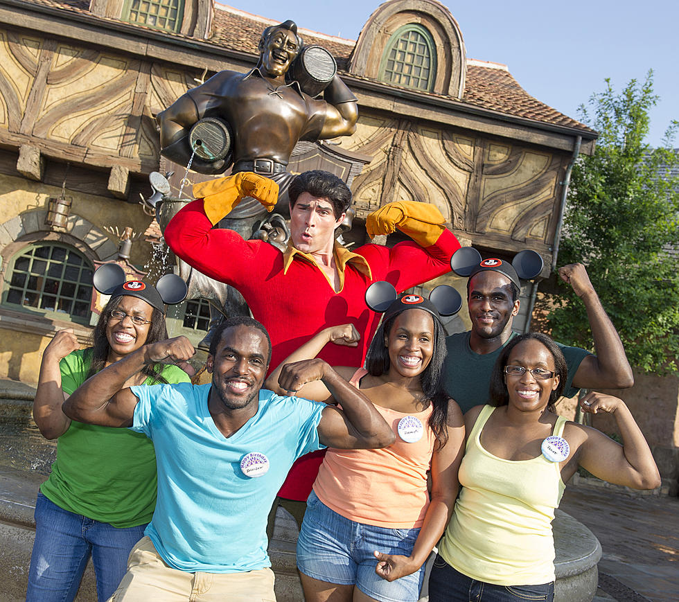 Gaston Absolutely Embarrasses Park Guest in a Push-Up Contest [VIDEO]