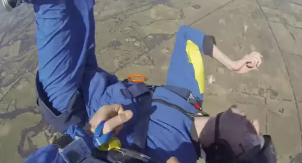 Skydiver Suffers Seizure Mid-Jump (VIDEO)