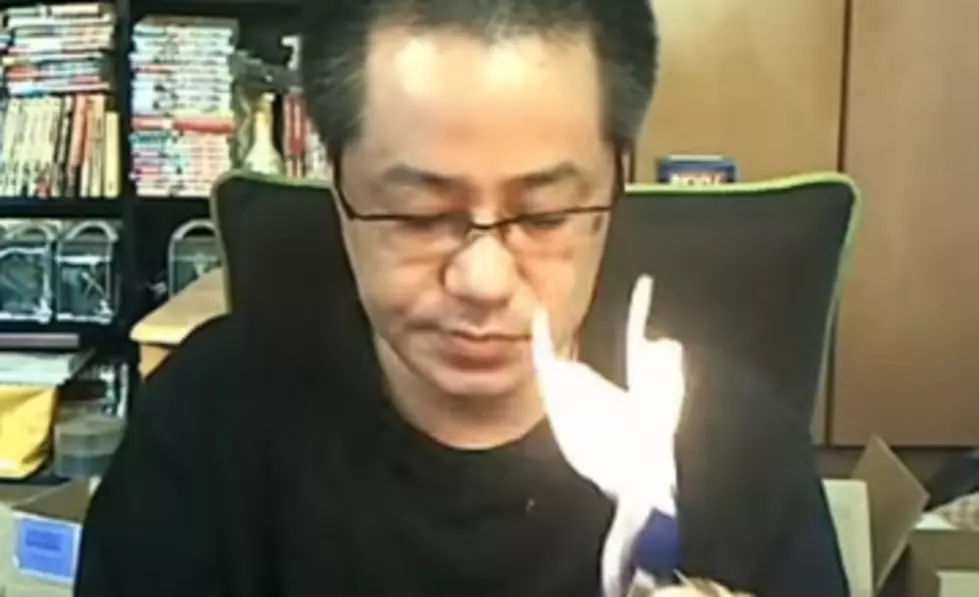 Guy Lights His Apartment on Fire During a Live Stream [VIDEO]